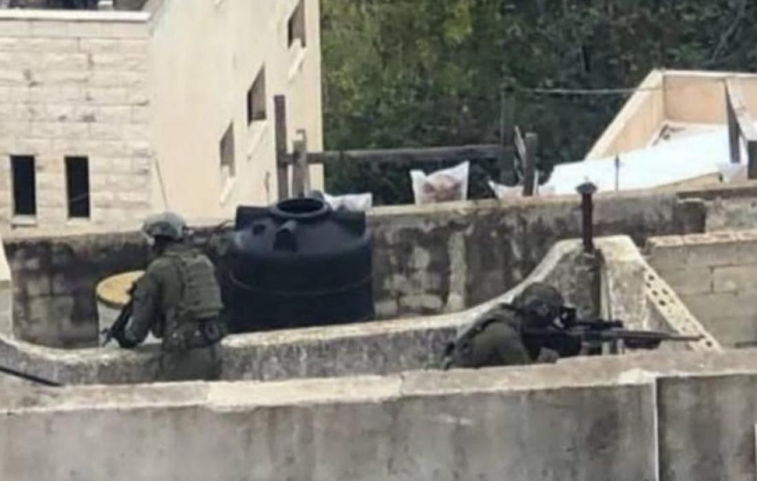 اشتباكات مسلحة في جنين بالتزامن مع محاصرة جيش الاحتلال لأحد المنازل